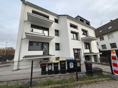 Luxuriöse 3 Zimmer-Wohnung (1.OG rechts) nach KFW-Standard saniert