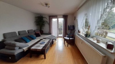 Gepflegte 3-Raum-Wohnung mit Balkon und Einbauküche in Ulm