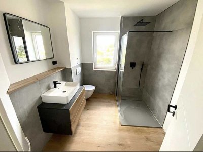 Erstbezug nach Sanierung: freundliche 2-Zimmer-Wohnung mit Balkon in Wesseling