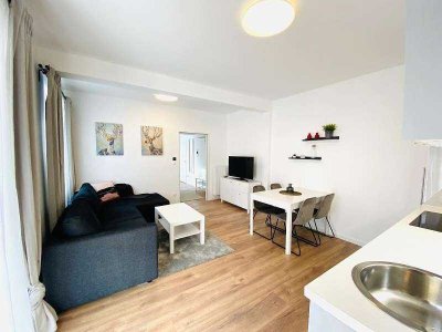 Exklusive, gepflegte 1,5-Zimmer-Wohnung mit Balkon und Einbauküche in Gera