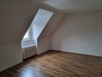 Kleine 3-Zimmer-Wohnung im Dachgeschoss