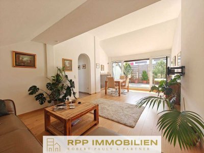 Lichtdurchflutete 2-Zimmer-Wohnung mit traumhafter West-Dachterrasse