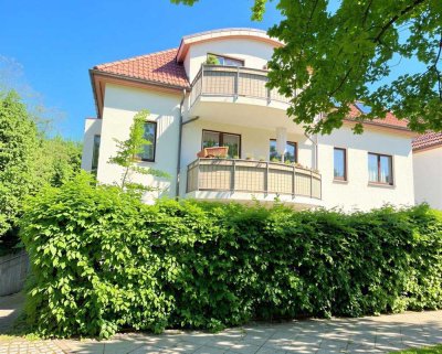 Schöne Erdgeschoss Wohnung in Biesdorf mit 4 Zimmer und Terrasse