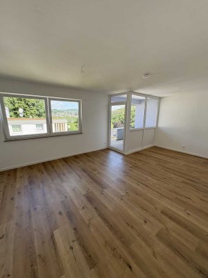 Erstbezug nach Sanierung! Tolle 4-Zimmer Wohnung in Siegen-Eiserfeld
