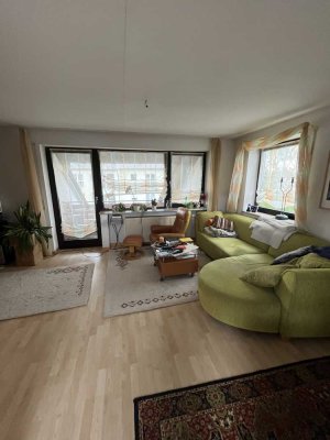 Helle 2-Zimmer-Wohnung mit Balkon in Freising