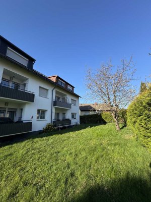 Helle 3-Zimmer-Wohnung mit Garage in ruhiger Lage von Conweiler