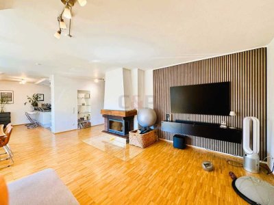 Architektonisch reizvolle Maisonette im hochwertig sanierten Dreifamilienhaus