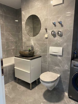 Helle, große & moderne 2 Zimmerwohnung im Rott mit 2 Balkonen