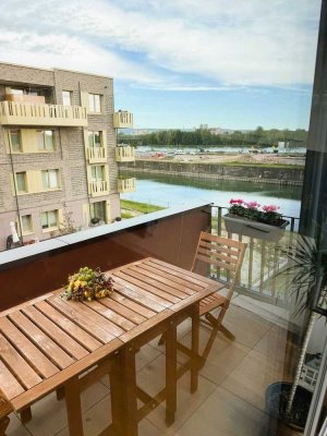 !!! Mainz Zollhafen - Leben direkt am Wasser - helle 3-ZW mit Balkon !!!