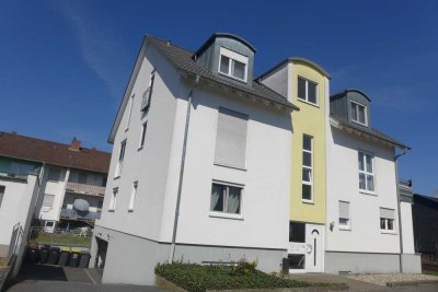 Hochwertige 4-Parteien-Wohnanlage am Feldrand