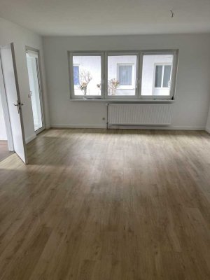 Neuwertige 3-Zimmer Wohnung mit Terrasse in Andershof