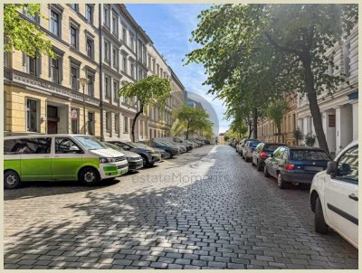 Bezugsfrei: Dachgeschosswohnung mit gemütlicher Raumatmosphäre und Terrasse