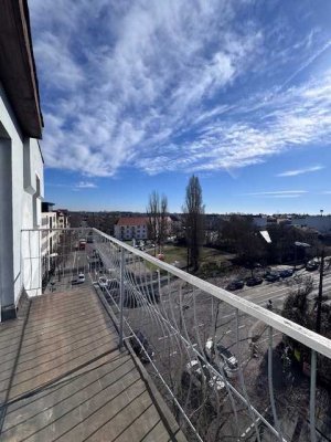 Helle 3 Raum Wohnung mit Wannenbad - neu renoviert