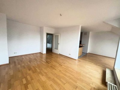 Helle 3-Zimmer-Wohnung mit Balkon, Bad & Gäste-WC in Mainz