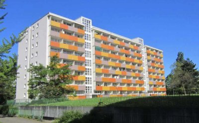 Attraktive Investitionsmöglichkeit! Modernisierte 1-Zimmer-Wohnung mit Balkon in zentraler Lage