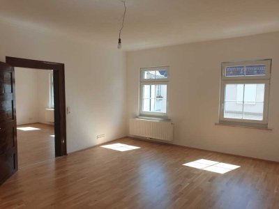 Top renovierte helle 2-Zimmer Altbauwohnung
