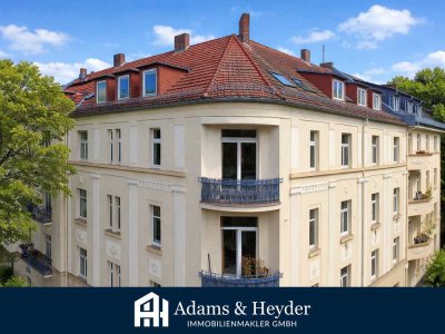 Direkt an der Goetheanlage: 2,5 ZKBB im gepflegten Altbau