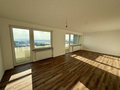 Vollständig sanierte 2-Zimmer Wohnung - sehr großer Südbalkon mit Blick bis auf die Alpen