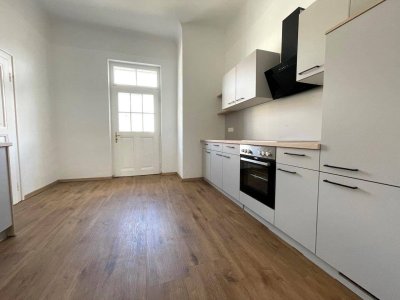 Keesgasse - großzügige 4 ZimmerAltbauwohnung mit Balkon!