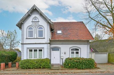 Charme mit Stil und Potential -  aus Zwei - mach Einfamilienhaus