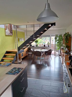 Schöne 3,5-Zimmer-Maisonette-Wohnung mit Terrasse plus Balkon und Einbauküche in St. Leon-Rot