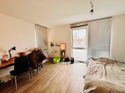BERUFSPENDLER AUFGEPASST MODERNES APARTMENT 1.OG MIT AUFZUG UND EINBAUKÜCHE OHNE BALKON