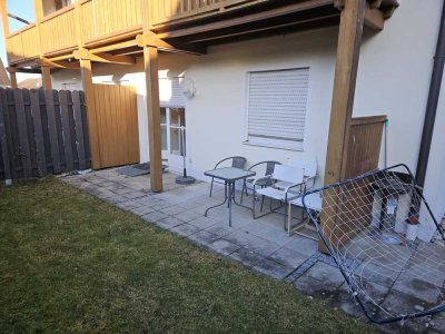 Helle 2-Zimmer Erdgeschosswohnung mit Garten in Vogtareuth