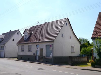 2 Wohnhäuser + separate Werkstatt auf 746 qm Grundstück in Oberboihingen