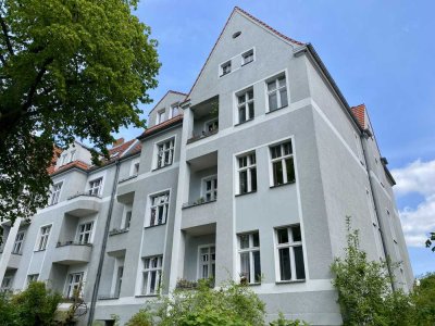 Wunderschön sanierte 3 Zi.-Altbauwohnung in Toplage **hochwertige Einbauküche inkludiert