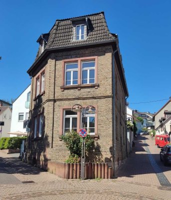 Schönes Backsteinhaus im Herzen von Hofheim!