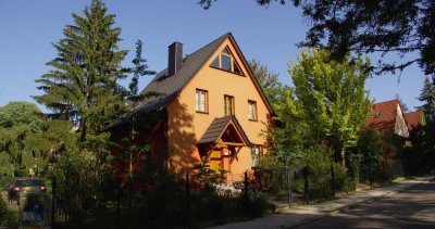 OHNE MAKLER : Einfamilienhaus in Kleinmachnower TOP Lage