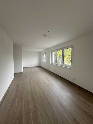 NEUBAU - ERSTBEZUG Moderne 3-Zimmer Wohnung mit Balkon in Frankfurt-Ginnheim