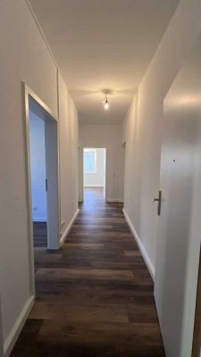 [**ERSTBEZUG**] große 2-R-Wohn. in ruhiger Lage mit Stellplatz