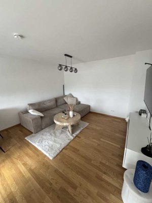 Exklusive 2-Raum-Balkonwohnung mit gehobener Innenausstattung mit EBK in Haar