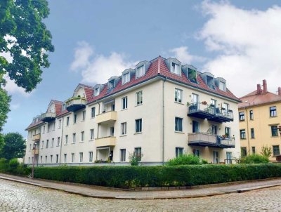 Lichtdurchflutete Dachgeschosswohnung zur Selbstverwirklichung !