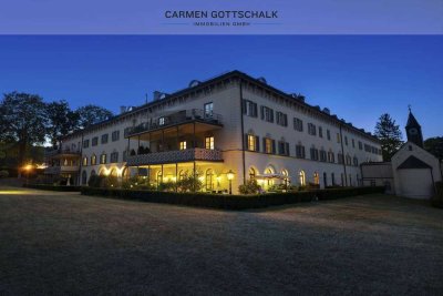 220 m² Wohneleganz im Schloss Possenhofen - Terrasse mit See- & Bergblick + privater Seezugang