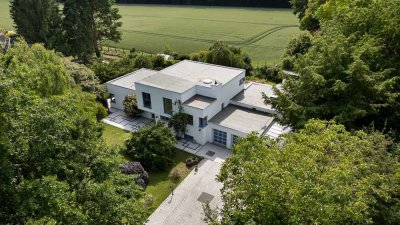 Ikone, moderne Bauhaus-Architektur-Eleganz in exklusiver Lage