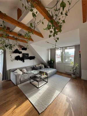 Moderne 2,5-Zimmerwohnung mit Dachterrassse  in der Oststadt