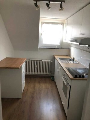 2 Zimmer - Dachgeschoss - Ankleideraum - zu vermieten