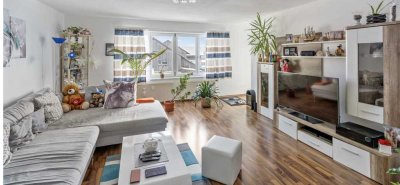 Preiswerte, gepflegte 4-Zimmer-Wohnung mit Balkon und Einbauküche in Untergriesbach