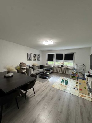 Helle Wohnung mit 2 Zimmern in Mülheim a. d. R.