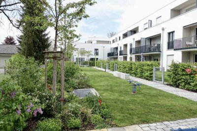 Neuwertige 4.5-Zimmer-Wohnung mit Terrasse (Süd-West Ausrichtung) und EBK in Unterschleißheim