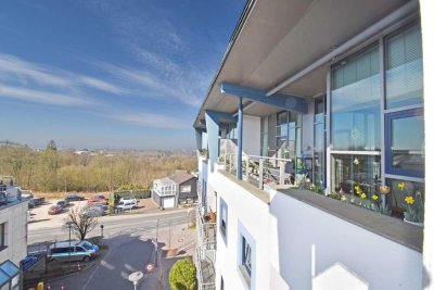 Exklusives Penthouse in ruhiger Lage mit XXL-Stellplätzen, Süd-Terrasse und Weitblick