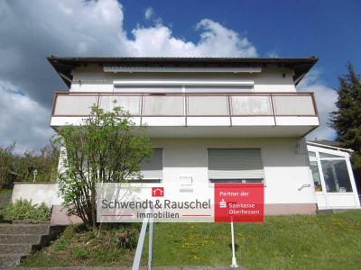 Repräsentatives EFH in Mücke-Ruppertenrod mit Schwimmbad