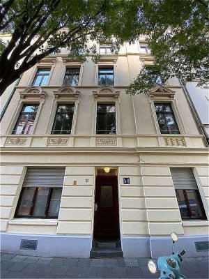 **KNOPEK IMMOBILIEN** Kalk- Apartment mit Balkon - Reinkommen und zu Hause fühlen!