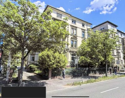 Zuhause mit 26 Zimmern in einem sanierten Denkmal in Karlsruhe