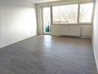 Komplett sanierte 2 Zimmer Wohnung mit Balkon in Gelsenkirchen zu vermieten