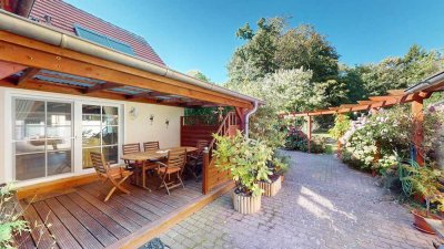 2 Charmante Häuser mit 3 Ferienwohnungen & Sauna - 4 min. zur Ostsee