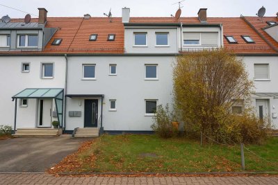 Solides Reihenmittelhaus mit ruhiger Lage.