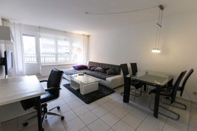 Sehr schöne 2-Zimmer-Wohnung incl. Einbauküche  / Nähe Rhein und Düsseldorf